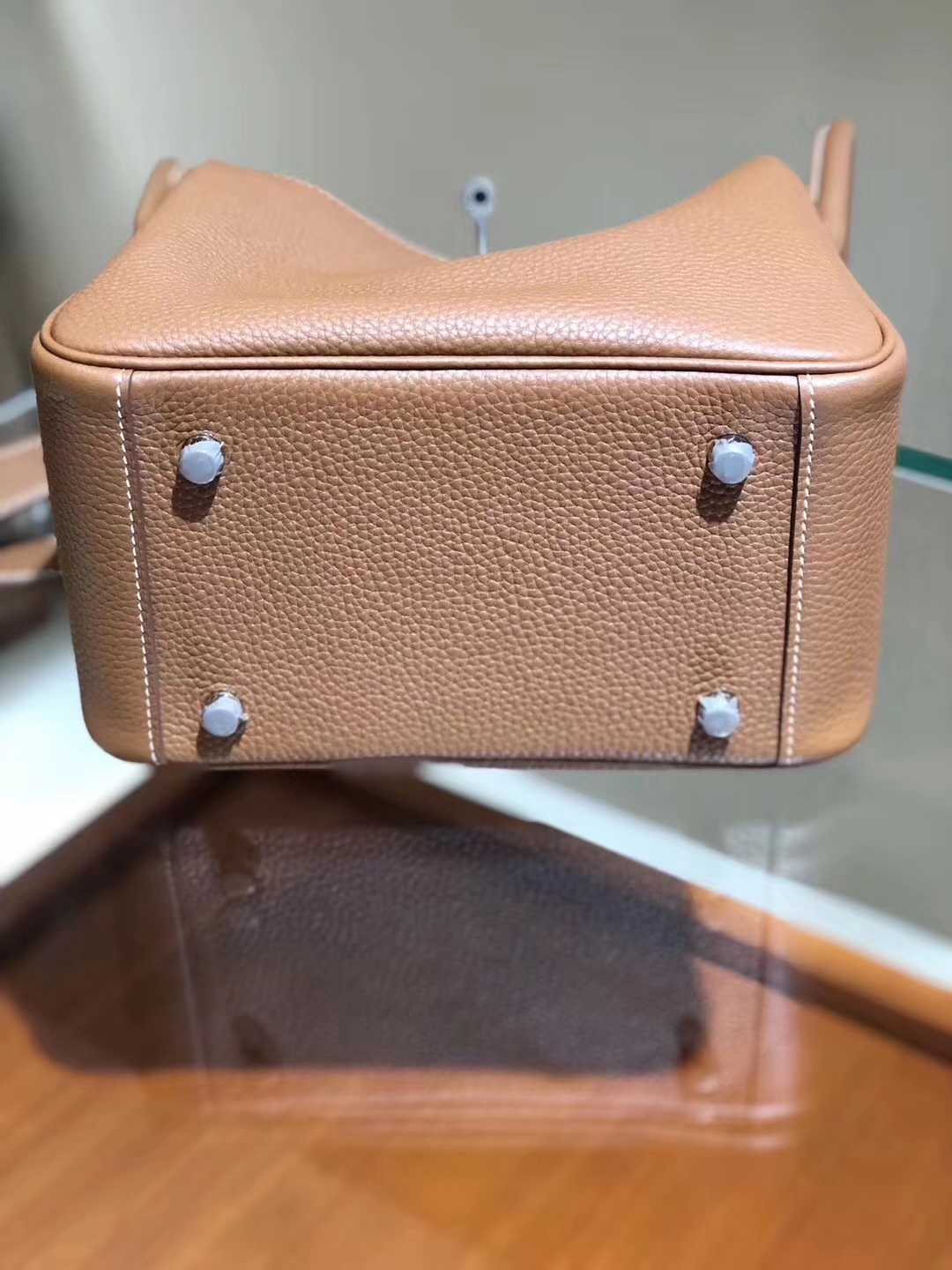 HERMES 爱马仕 Lindy Clemence皮 20cm 金棕色