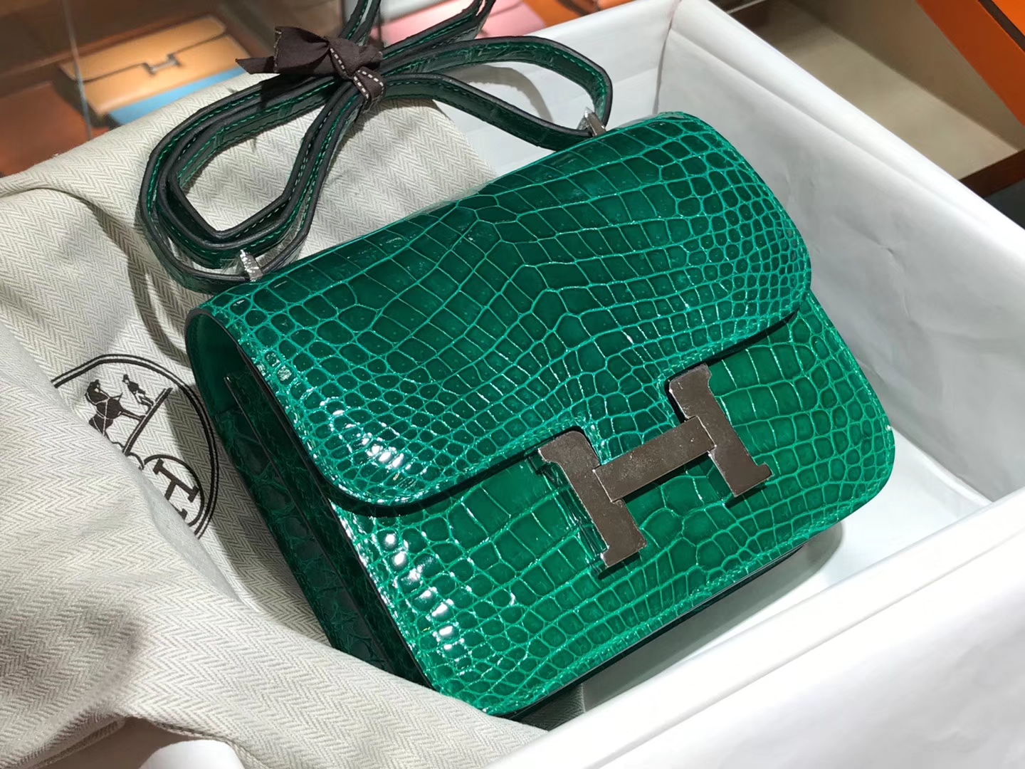 HERMES Constance 19CM 24CM 鳄鱼皮 现货 祖母绿