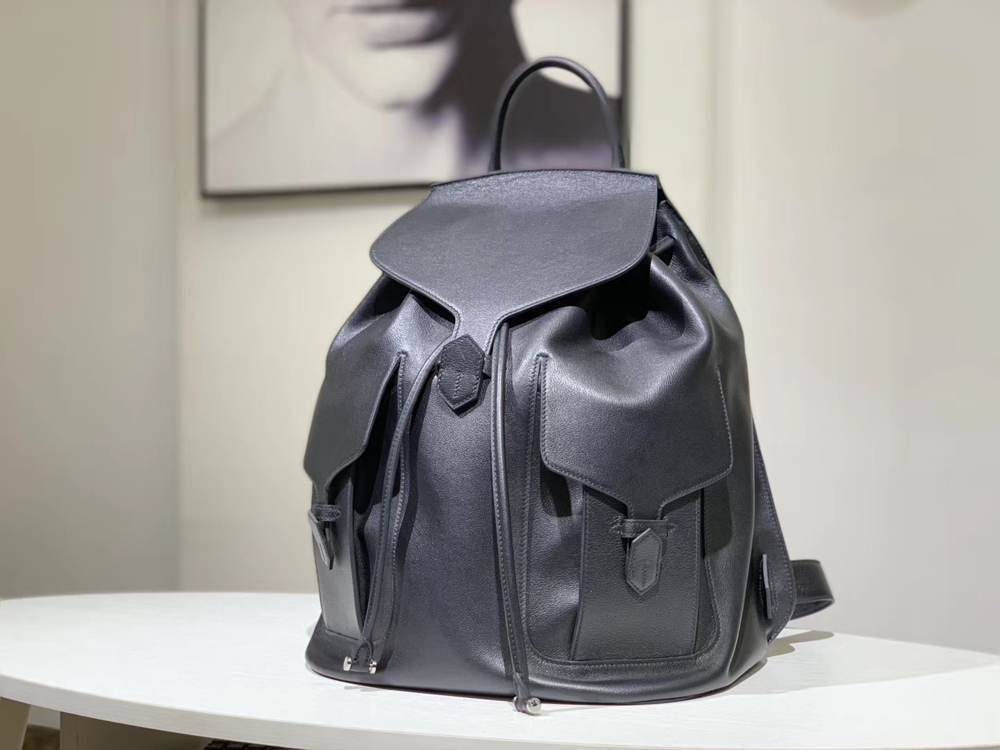 Hermes 双肩包 黑色 小号，22*30  大号，30*39