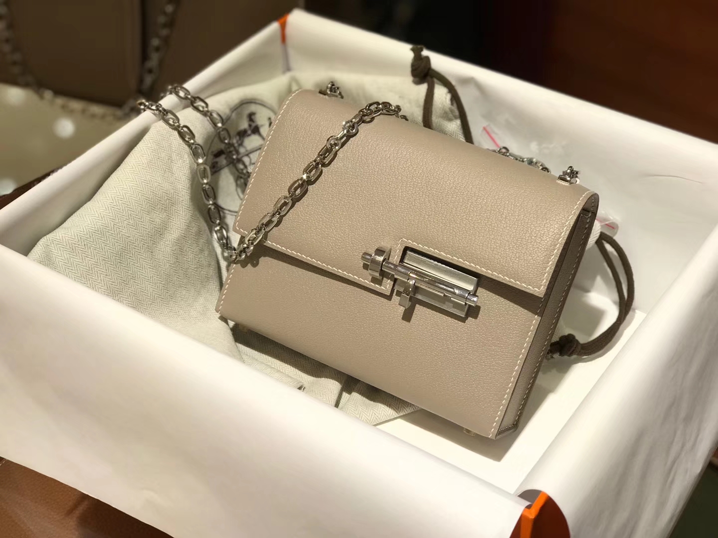 HERMES Verrou 18cm 山羊皮 斑鸠灰