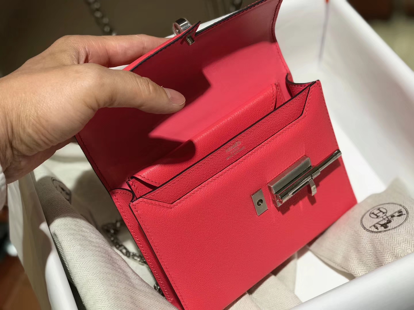 HERMES Verrou 18cm 山羊皮 唇膏粉
