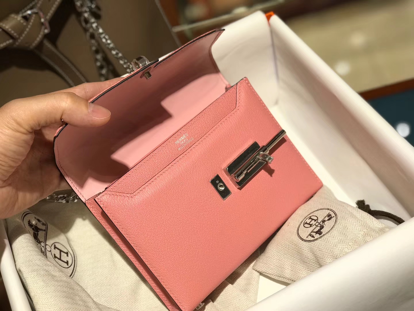 HERMES Verrou 18cm 山羊皮 奶昔粉