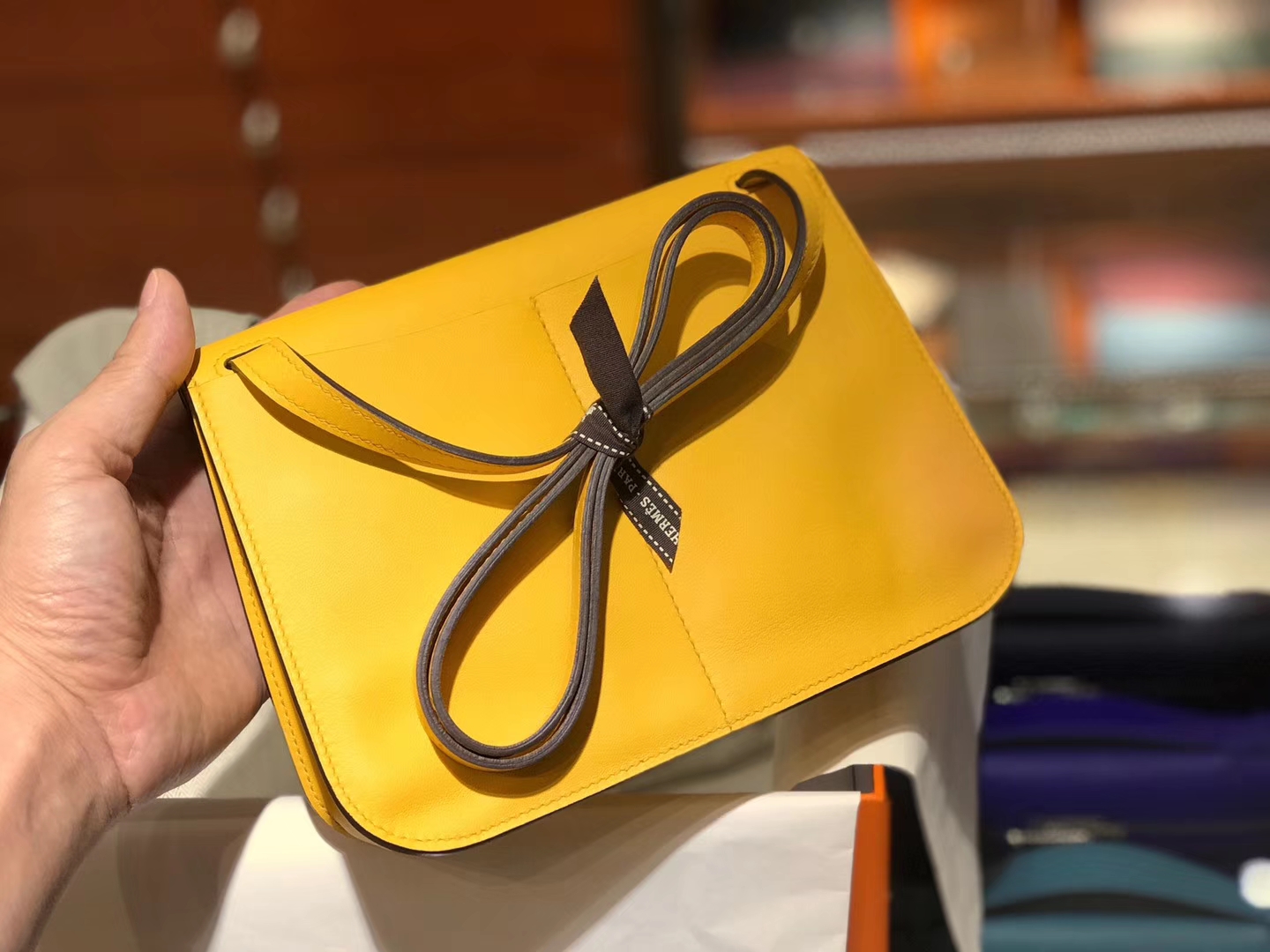 HERMES 爱马仕 Halzan swift 琥珀黄 配全套专柜原版包装