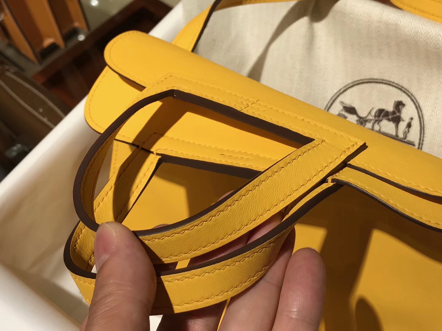 HERMES 爱马仕 Halzan swift 琥珀黄 配全套专柜原版包装