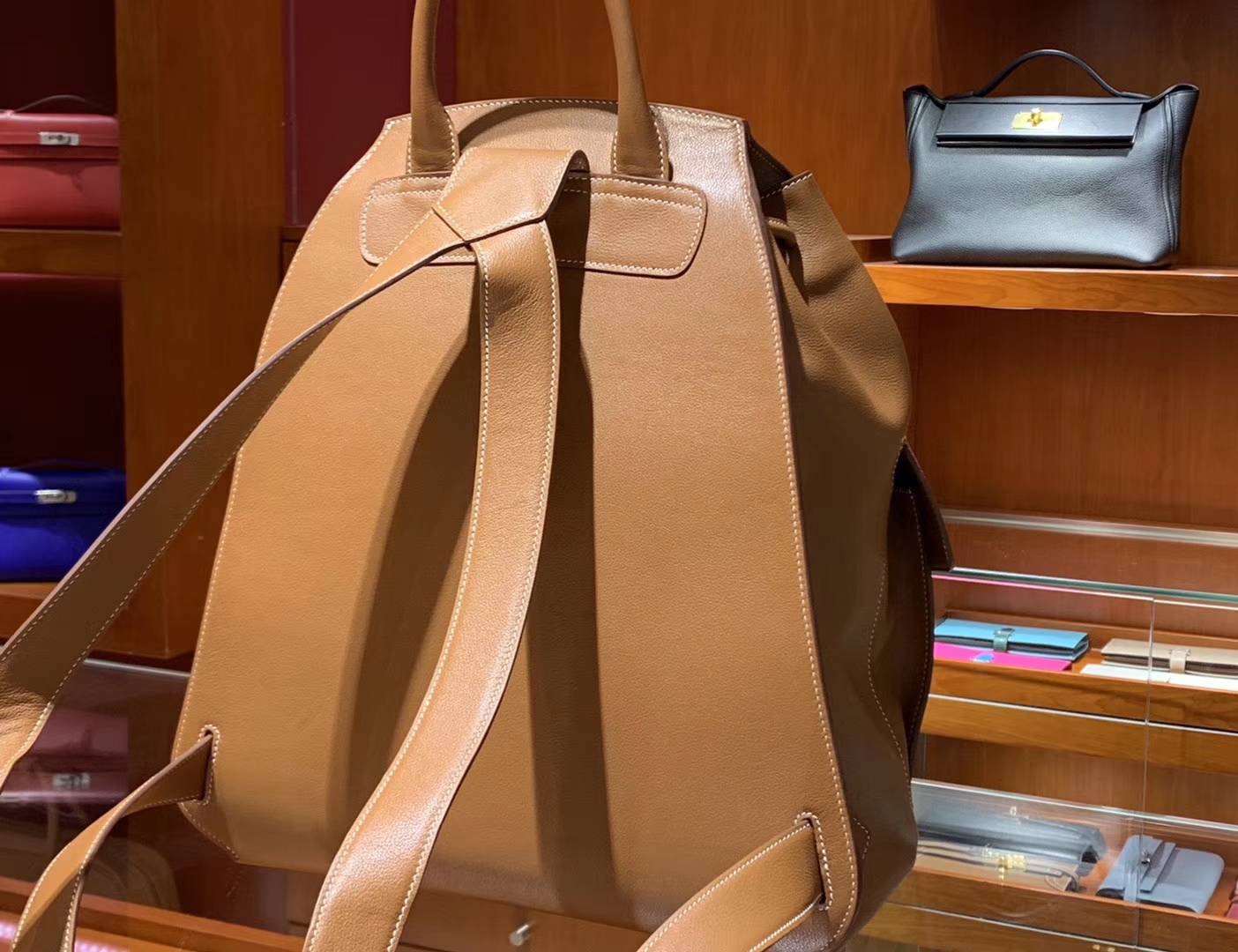 Hermes 双肩包 金棕 小号，22*30 大号，30*39
