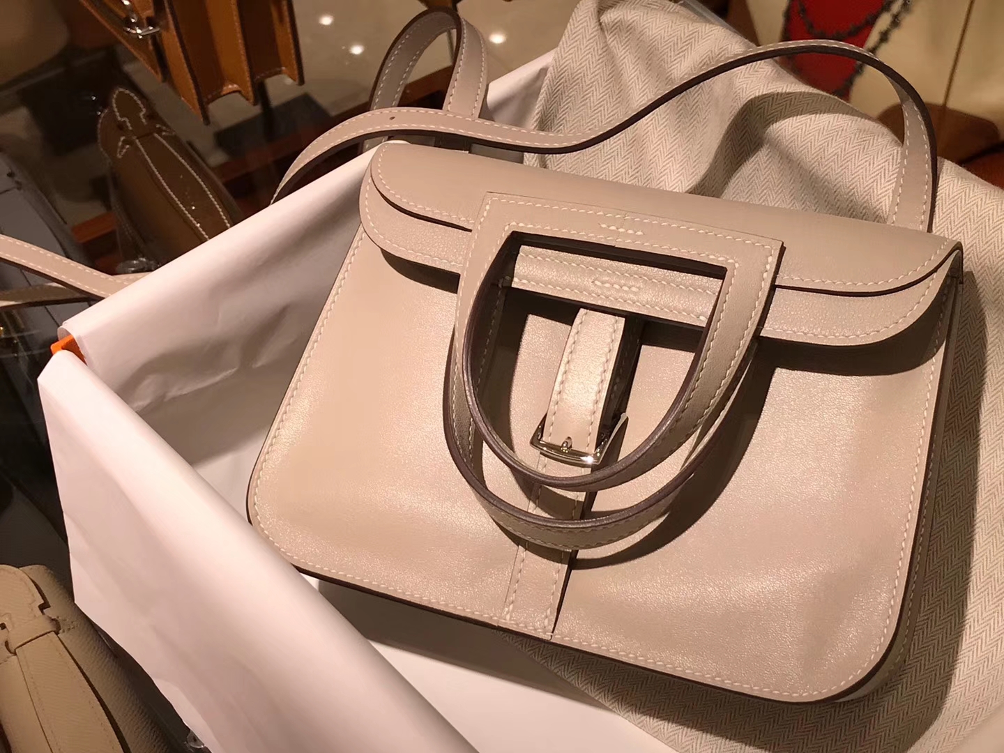 HERMES 爱马仕 Halzan swift 斑鸠灰 配全套专柜原版包装
