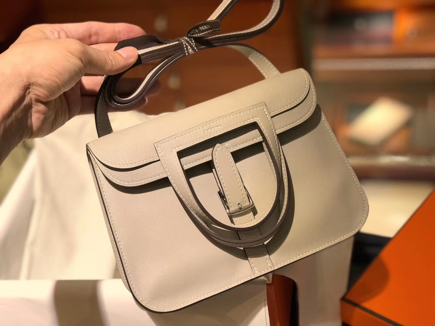 HERMES 爱马仕 Halzan swift 斑鸠灰 配全套专柜原版包装