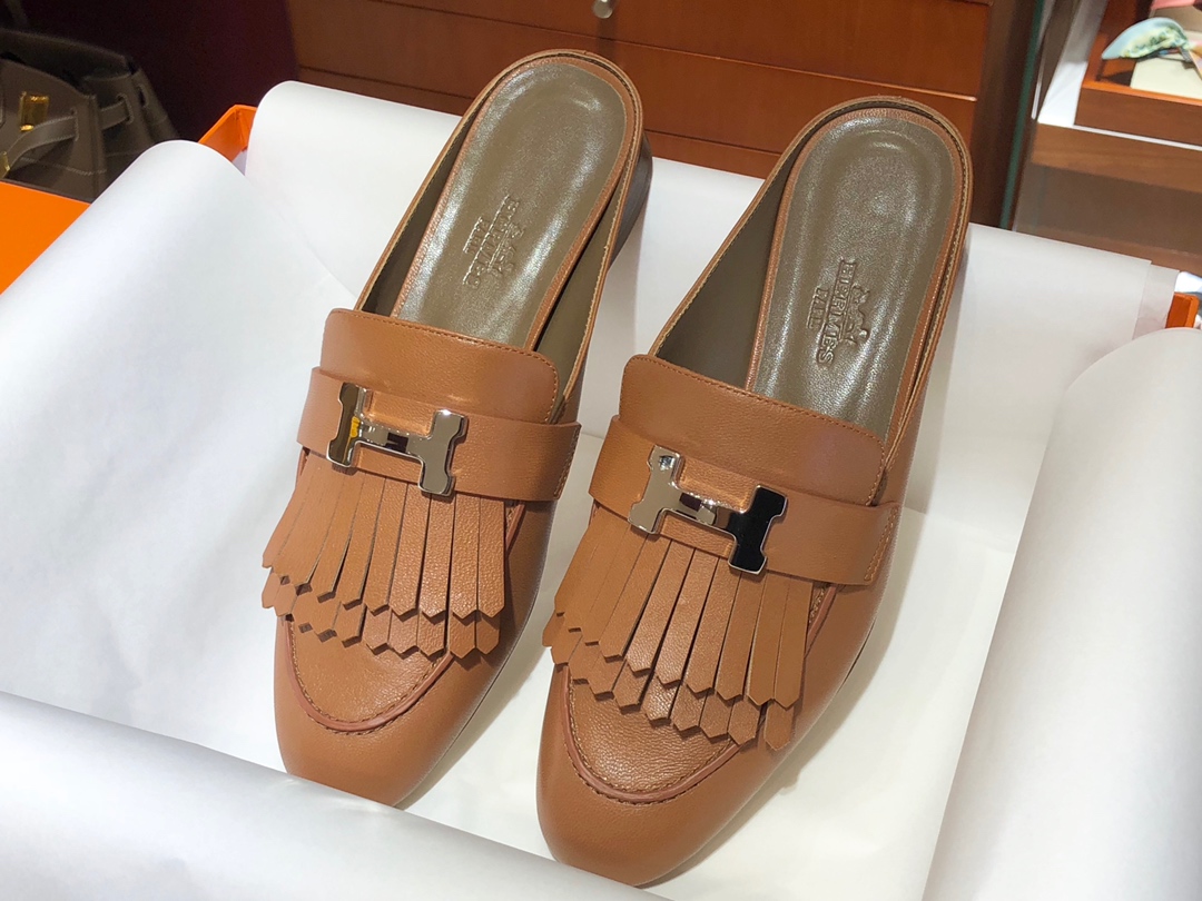 爱马 仕 新款女款穆勒乐福鞋 康康H扣流苏鞋 半拖式一脚蹬 舒服方便 35～41（偏小一码）