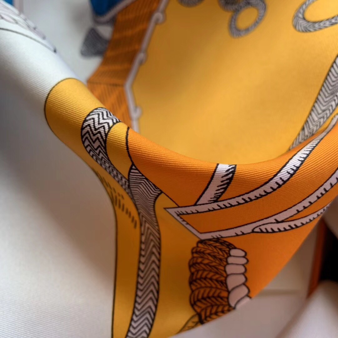 春季丝巾新品《佐阿夫团与龙》橙色 90x90cm 100% 蚕丝面料 高精度纺织