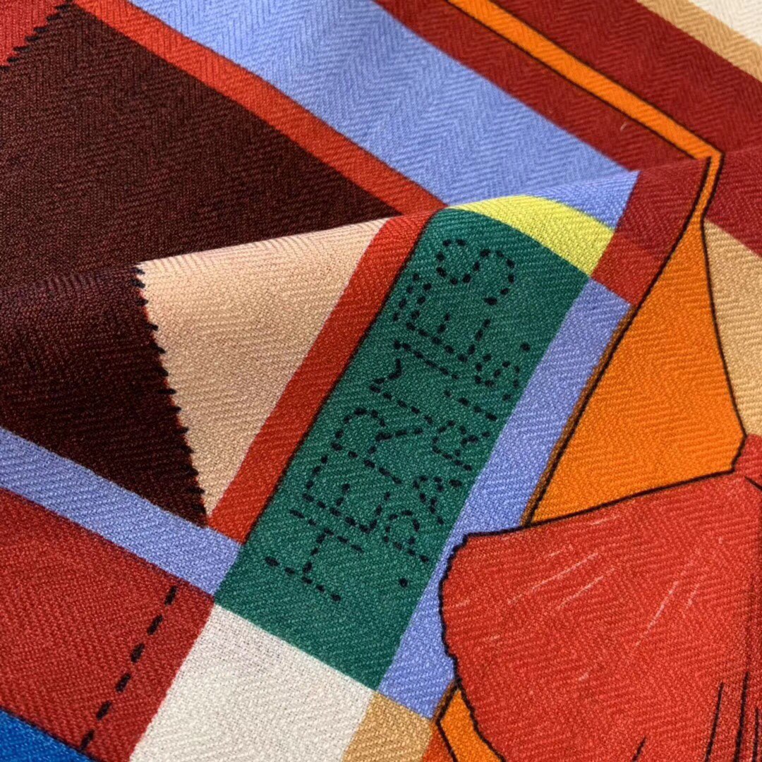 2020秋冬款 顶级版丝绒 Hermes《包布艺术》  35%蚕丝+65%羊绒 140x140cm 橙色  全套包装 专柜售价9100！