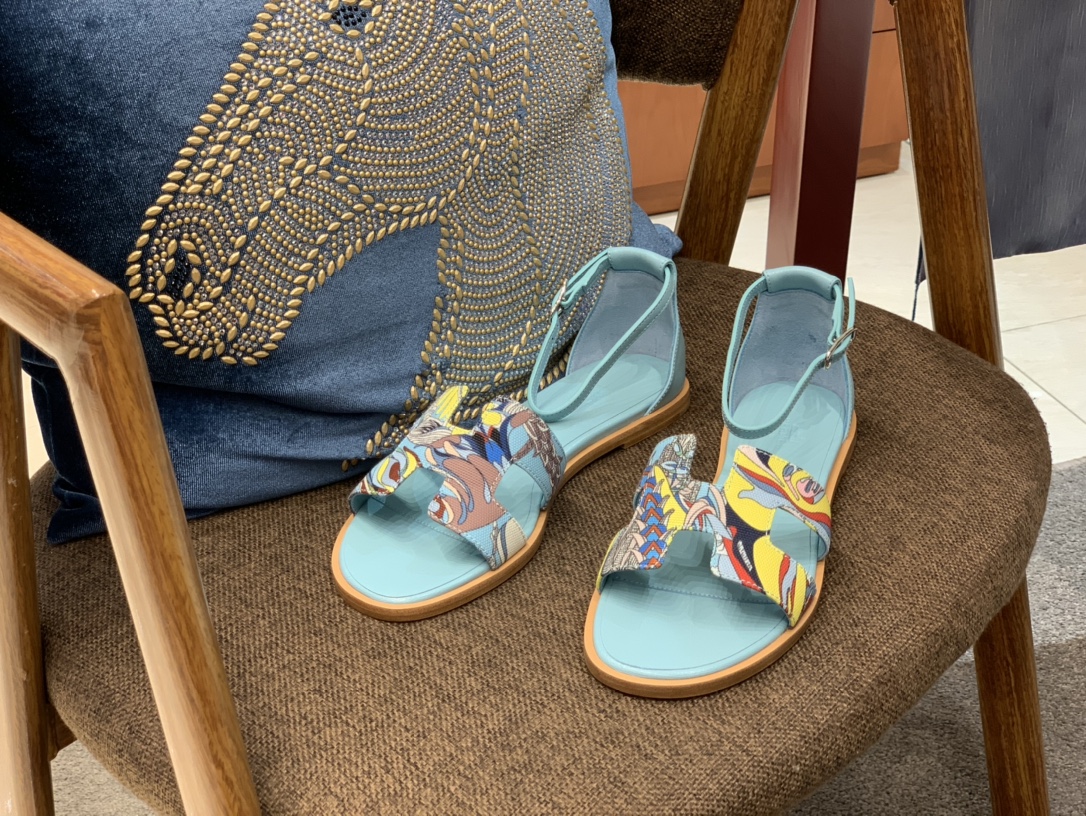 爱马仕价格 HERMES 平底 中跟 拖鞋 彩绘 夏日必备