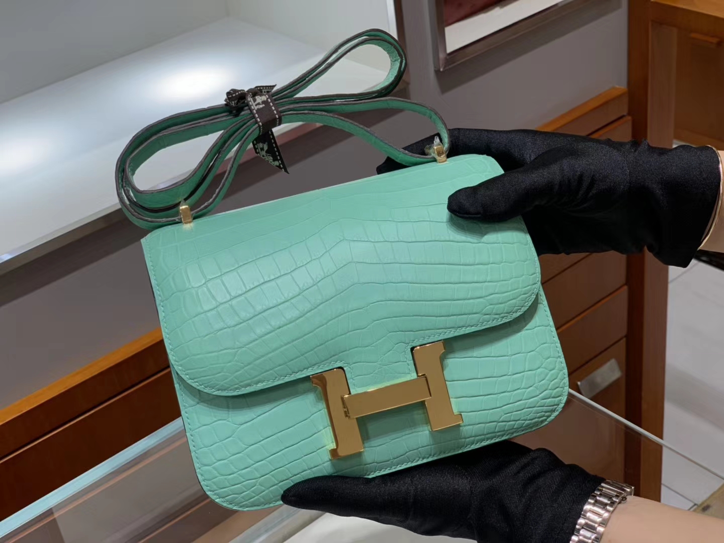 爱马仕香港官网 HERMES Constance 18cm 雾面 薄荷绿