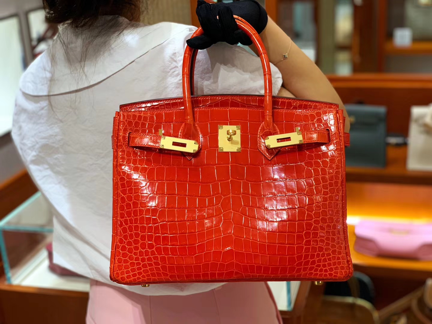 爱马仕包包价格 法拉利红 鳄鱼皮 金扣 纹路清晰 手感超级好 完胜正品 Birkin 25/30