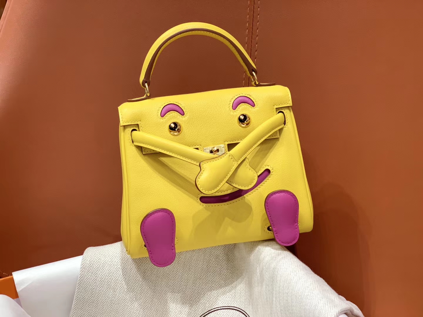 爱马仕中国官网 Kellydoll 小可爱 可接受定制 专柜颜色 琥珀黄