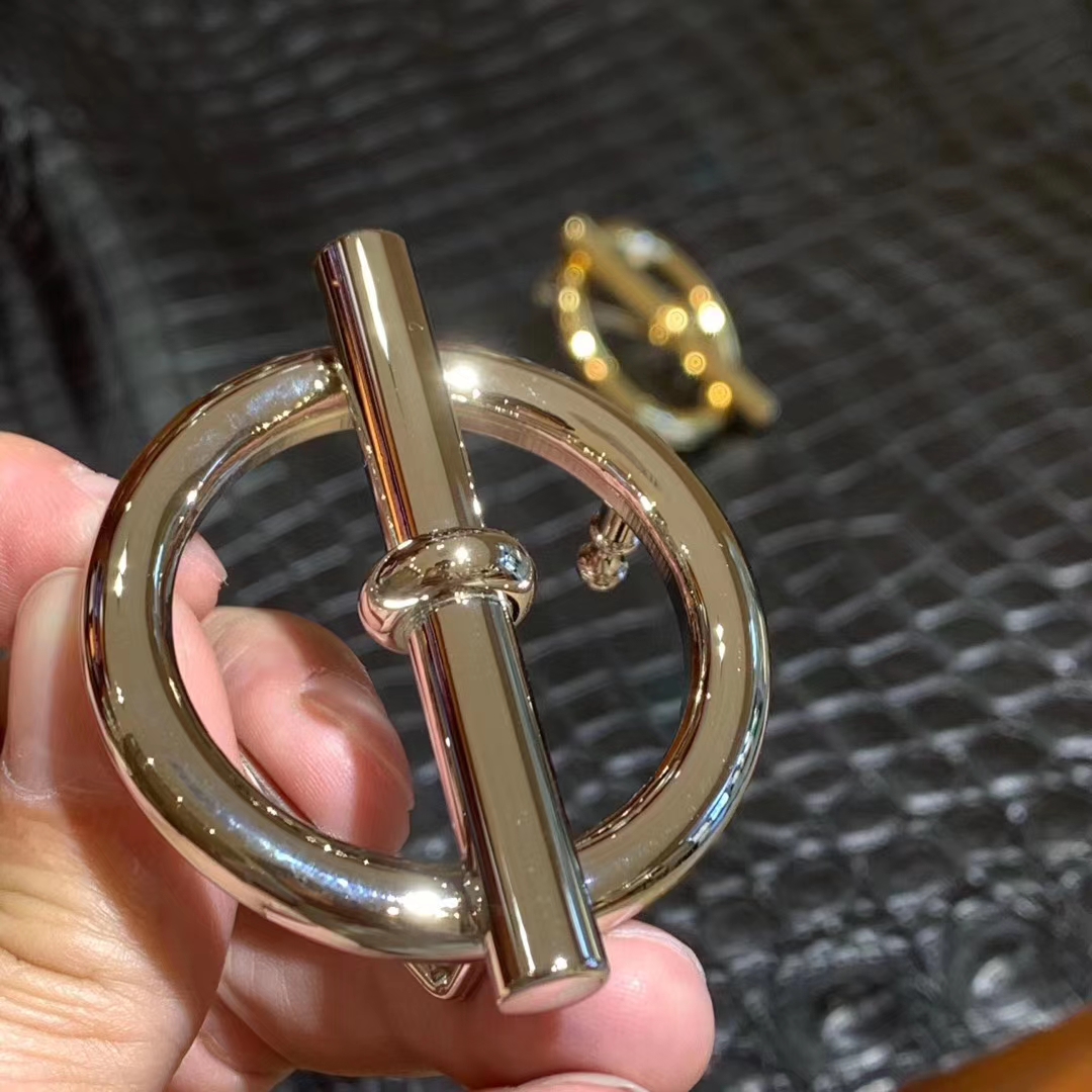 男士鳄鱼皮皮带 一整条不接，一张皮拿来开3条皮带 扣头任意搭配