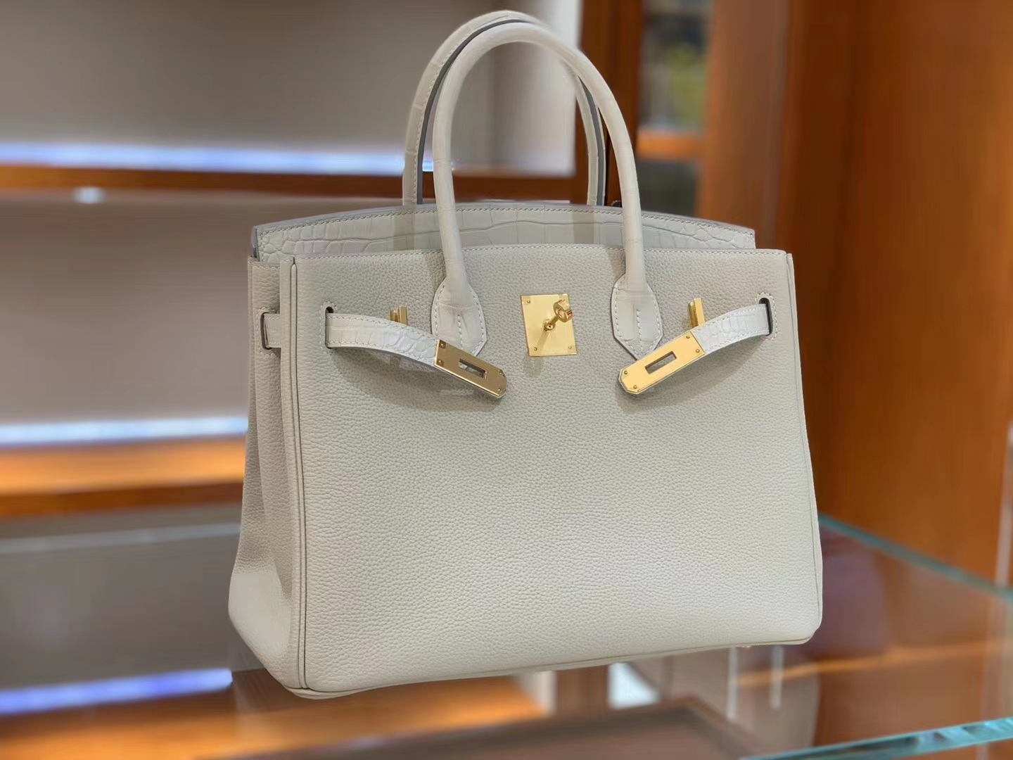 爱马仕女包多少钱 Birkin Touch 山羊皮配鳄鱼奶昔白 25cm 30cm 现货一枚
