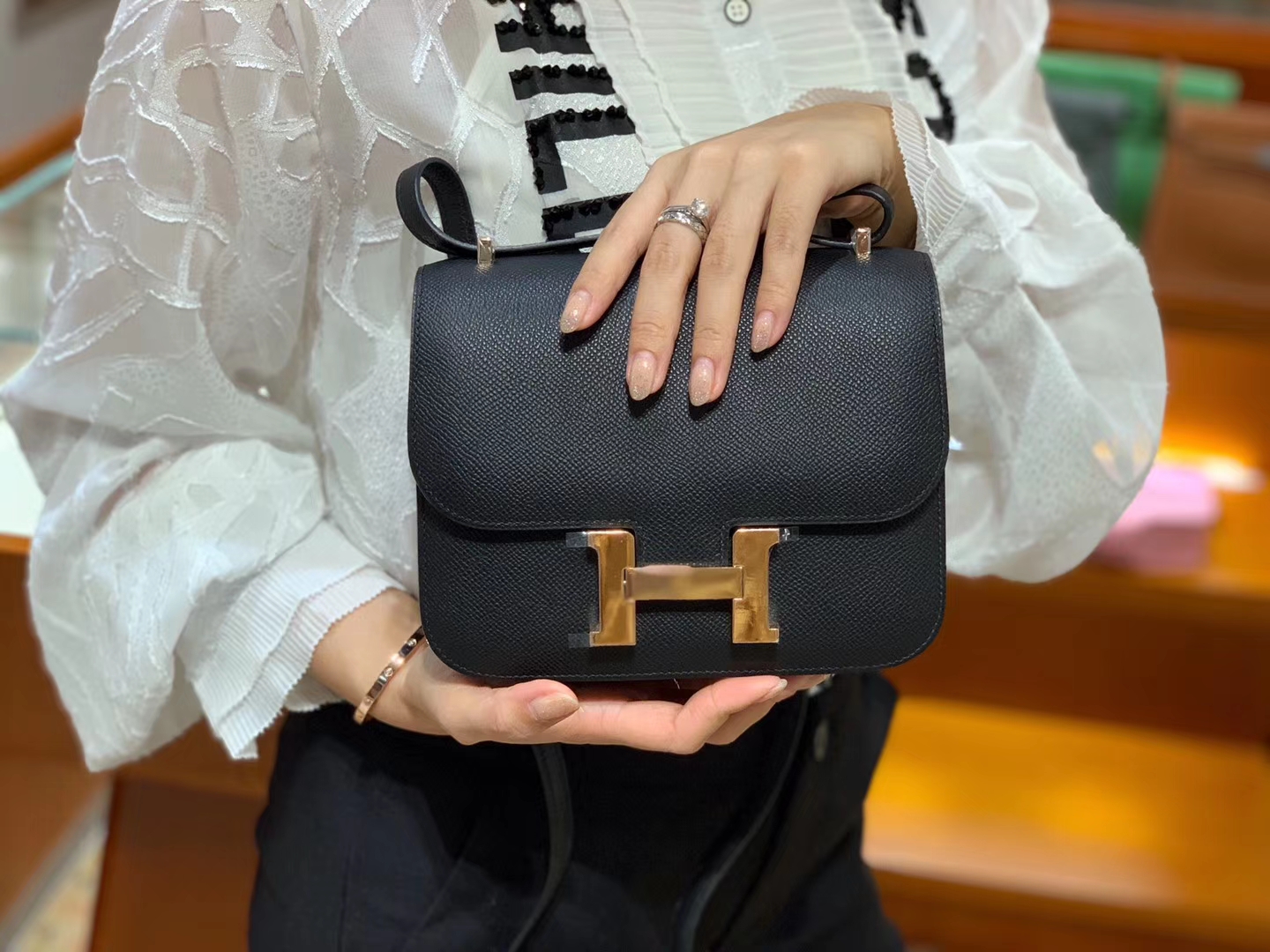 爱马仕官网 Constance 18 cm Epsom  89 Noir 黑色 玫瑰金扣   现货