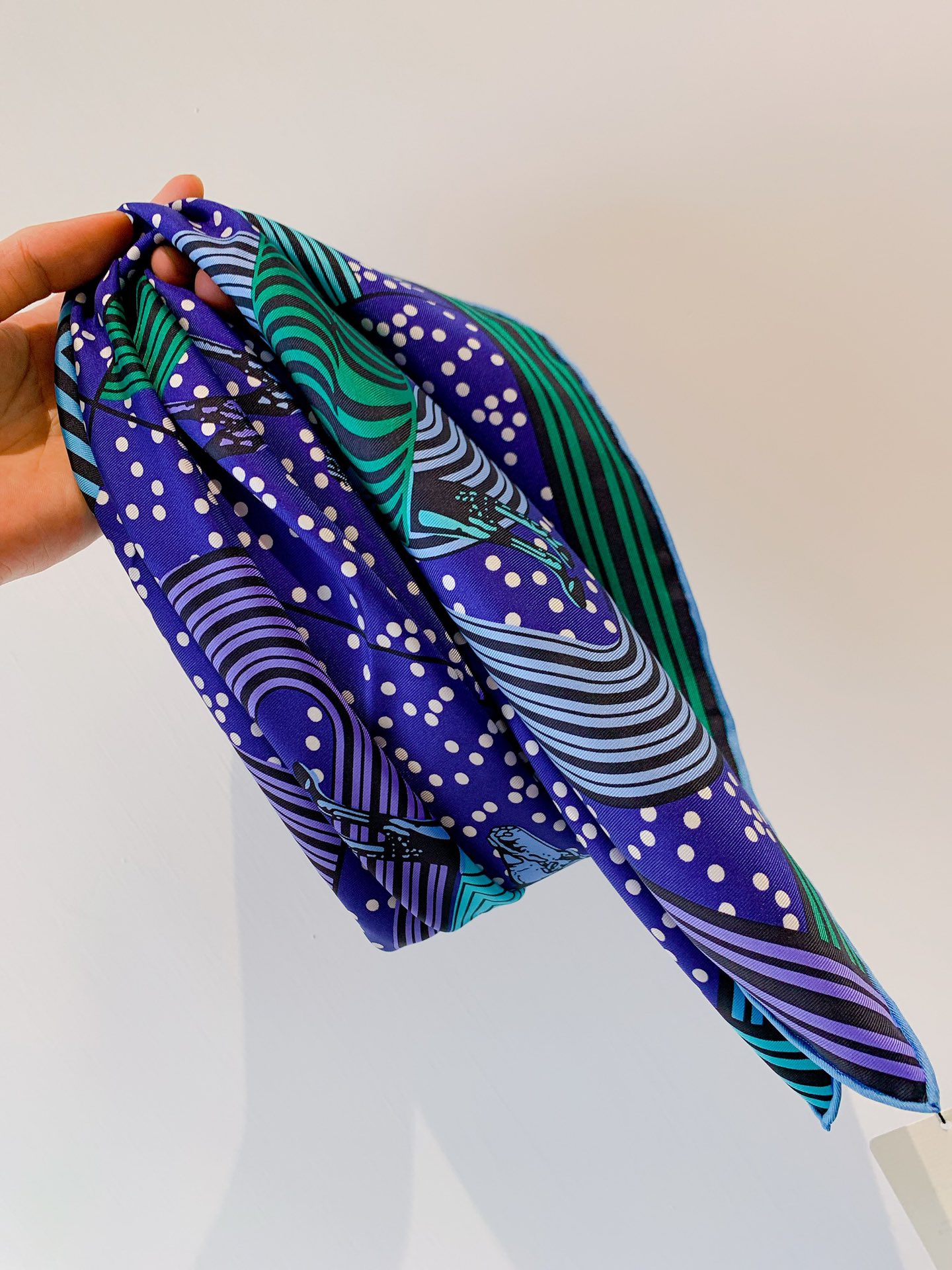 HERMES《波普式骏马》方巾 蓝色 90*90cm