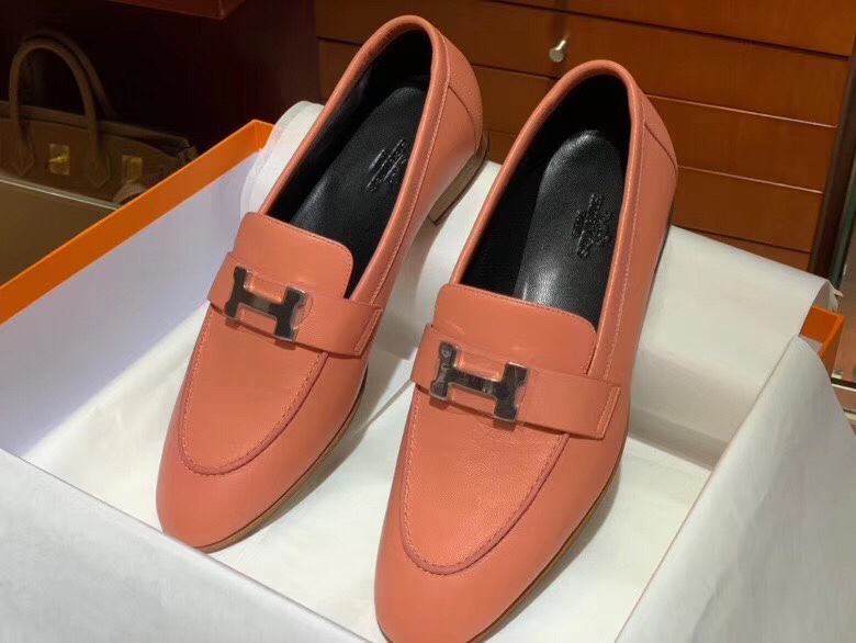 爱马仕 女款乐福鞋 康康H扣平底鞋 重工艺设计 高调 高端 高档 意大利树羔皮底 纯手工缝制工艺 高端订制 独家品质 材质：牛皮