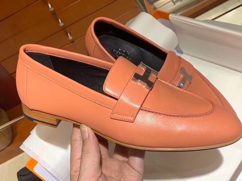 爱马仕 女款乐福鞋 康康H扣平底鞋 重工艺设计 高调 高端 高档 意大利树羔皮底 纯手工缝制工艺 高端订制 独家品质 材质：牛皮