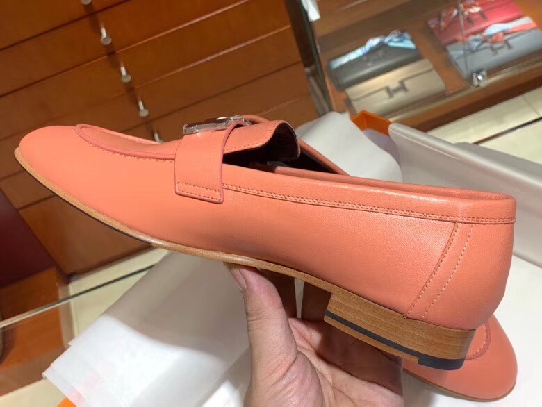 爱马仕 女款乐福鞋 康康H扣平底鞋 重工艺设计 高调 高端 高档 意大利树羔皮底 纯手工缝制工艺 高端订制 独家品质 材质：牛皮