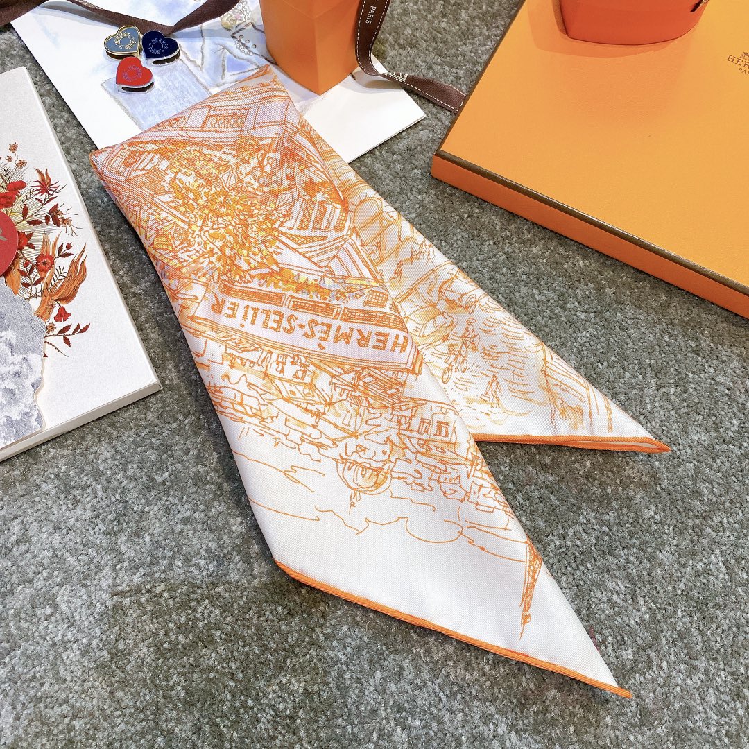 HERMES 《屋顶花园》45x45cm 小方巾 橙色