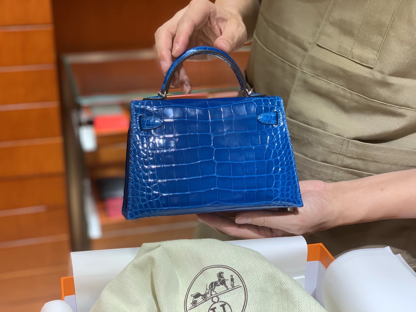 HERMES Kelly 二代鳄鱼 伊兹密蓝 金扣银扣 可定制 纯手工