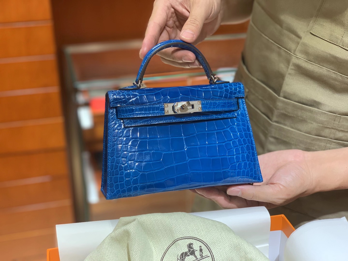 HERMES Kelly 二代鳄鱼 伊兹密蓝 金扣银扣 可定制 纯手工