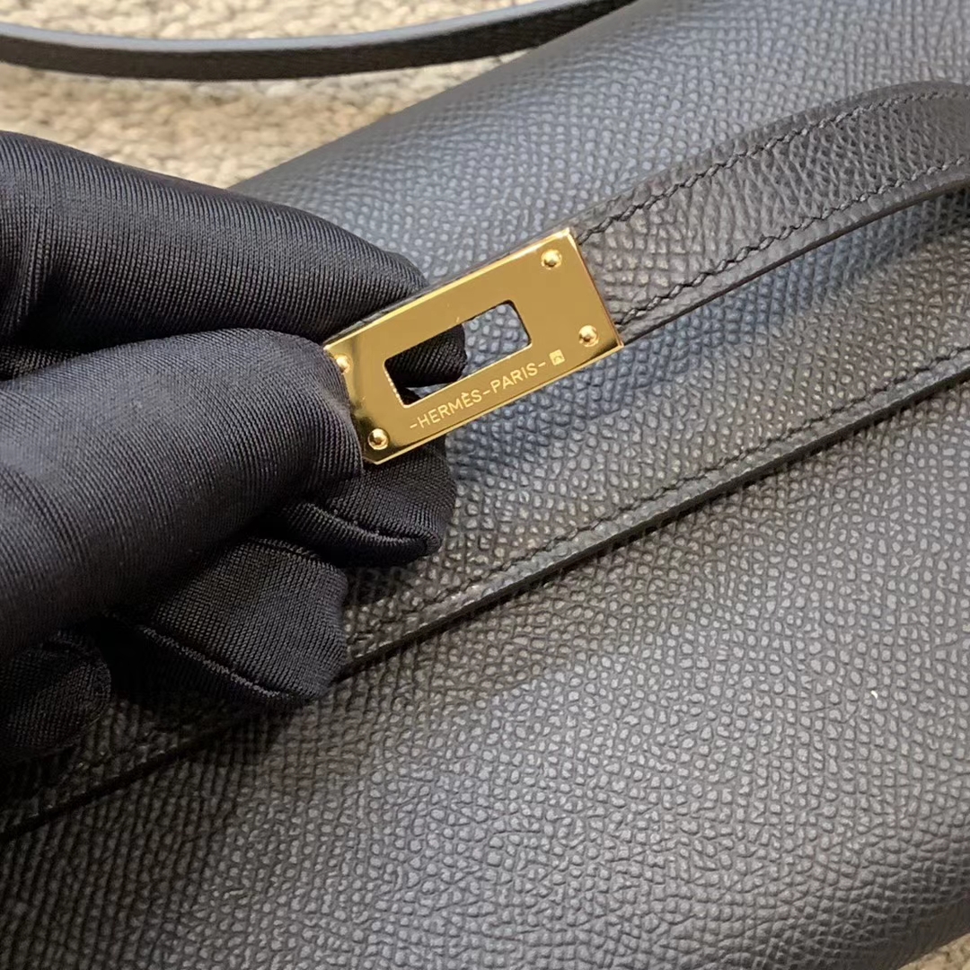 HERMES Kelly Classique To Go 长肩带钱包 Epsom皮 黑金 现货