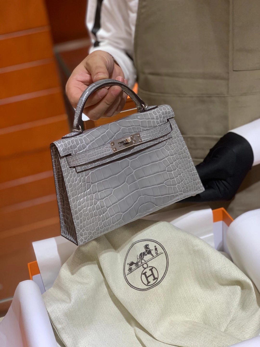 HERMES Kelly 二代鳄鱼 银河灰 金扣银扣 可定制 纯手工